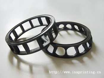 凌納精密軸承注塑保持架的作用分析